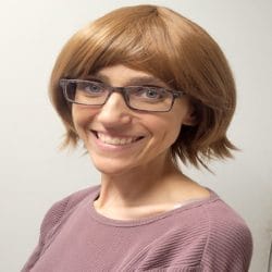 Alex (Brunette/Short)